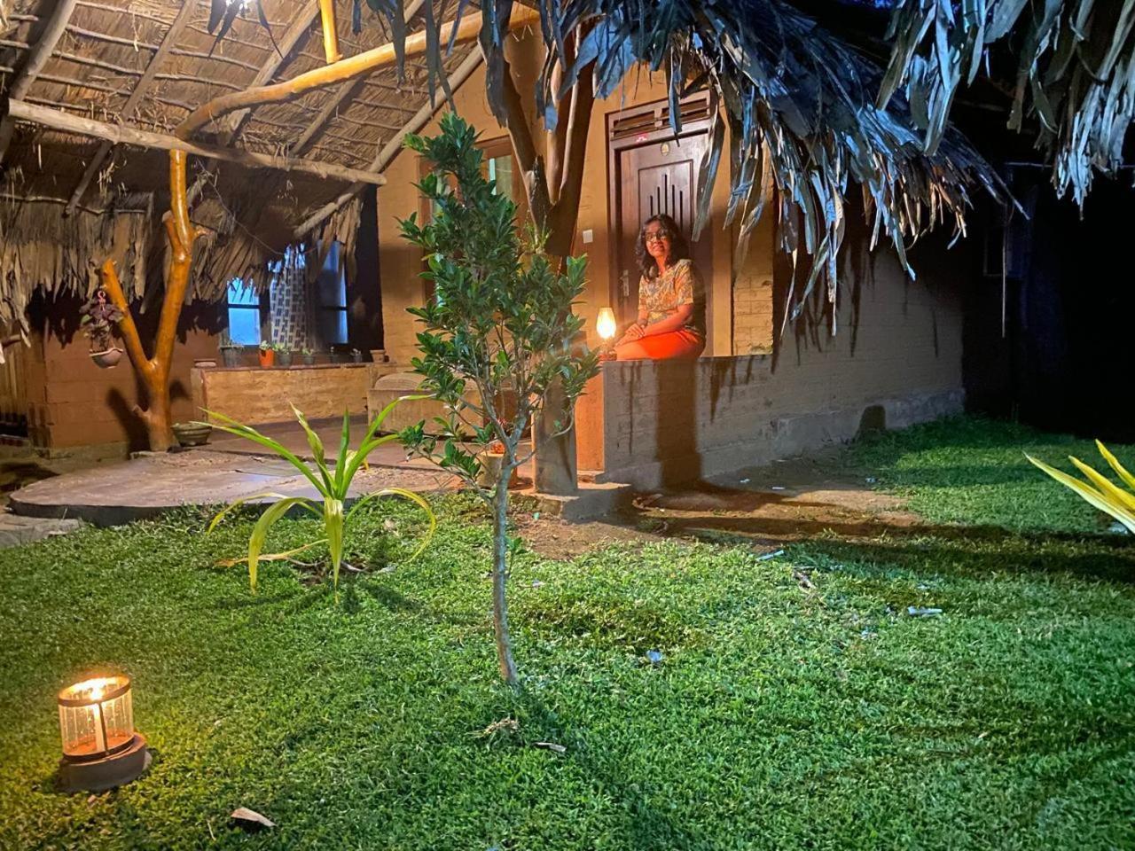 Hasthi Safari Cottage อุดาวาลาเว ภายนอก รูปภาพ
