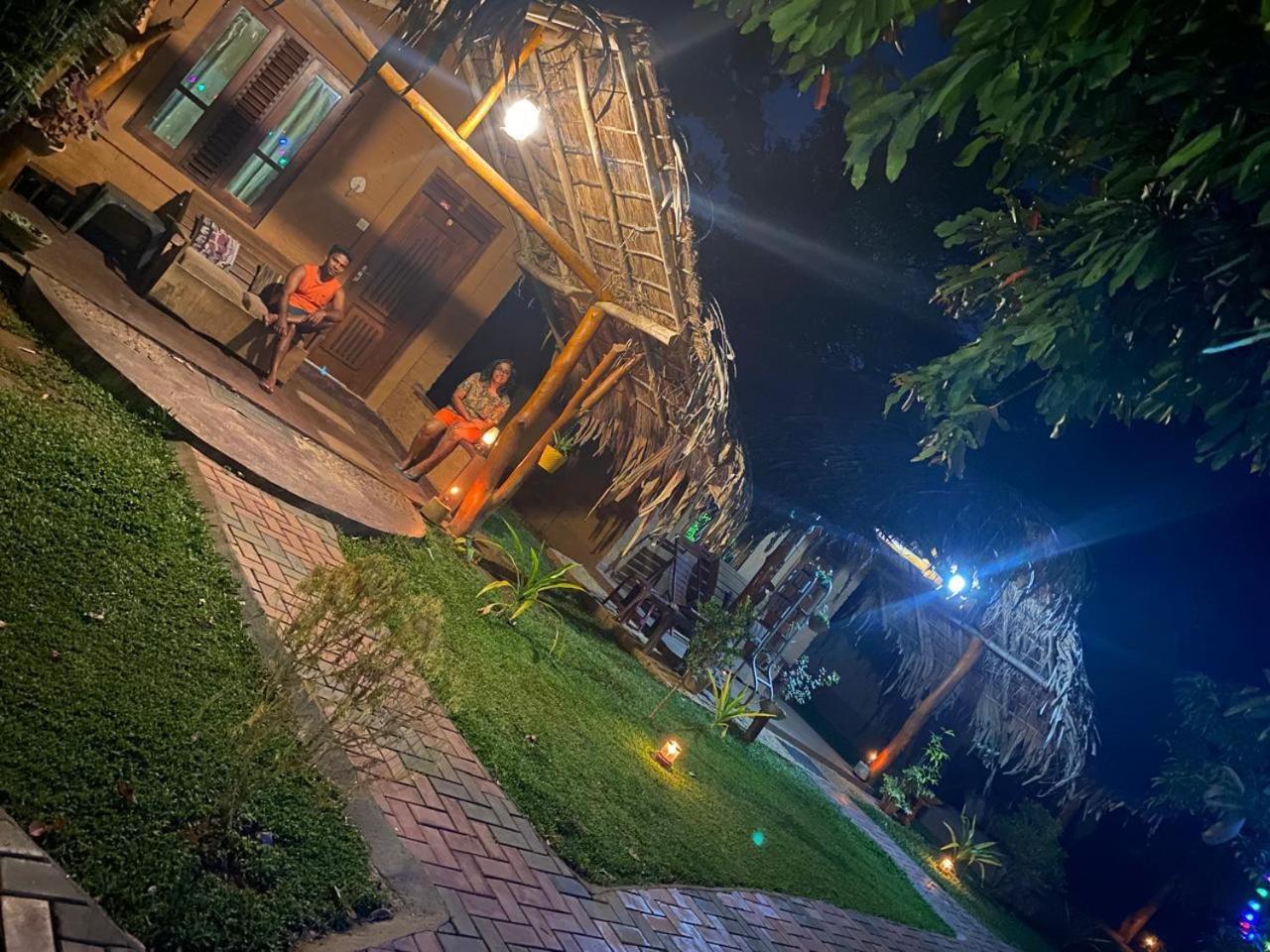 Hasthi Safari Cottage อุดาวาลาเว ภายนอก รูปภาพ