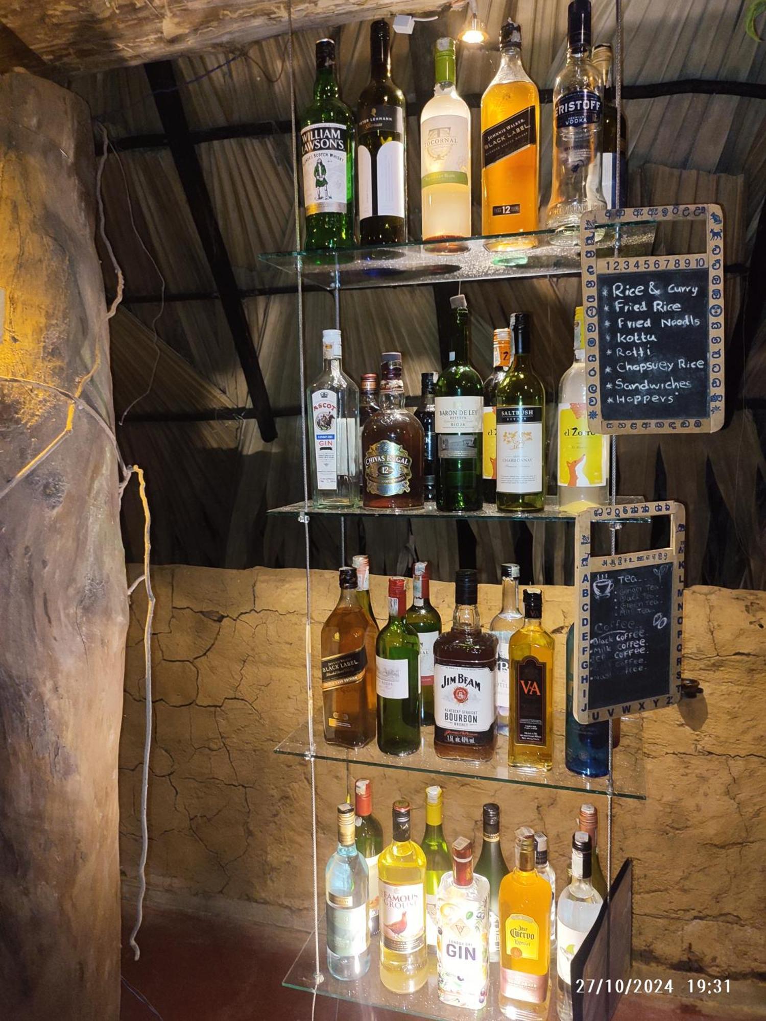 Hasthi Safari Cottage อุดาวาลาเว ภายนอก รูปภาพ